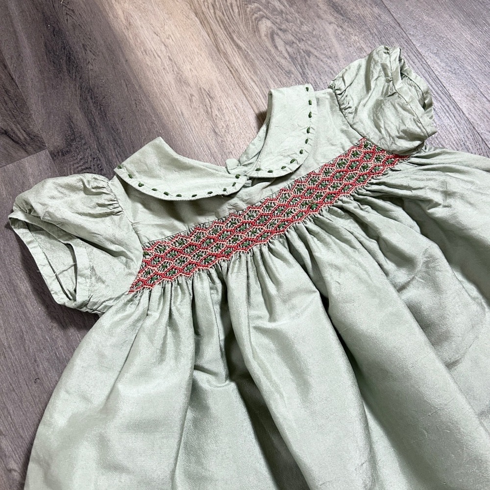 Isabel Garreton Sage Green 100% Silk Smocked Vintage Embroidered Dress Toddler 3